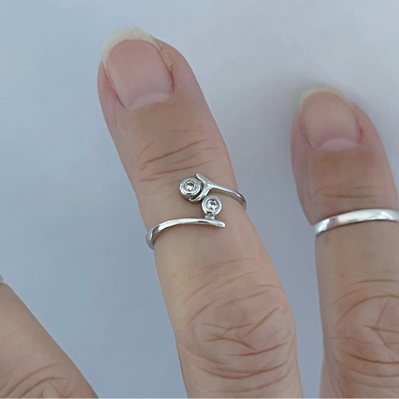 Sterling Silver CZ Toe Ring, Silver Rings, Picky Ring, Midi Ring - Picture 6 of 10